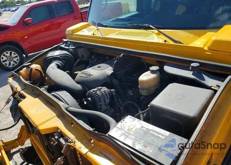 2003 Hummer H2 z USA, uszkodzony, nr VIN 5GRGN23U23H117061